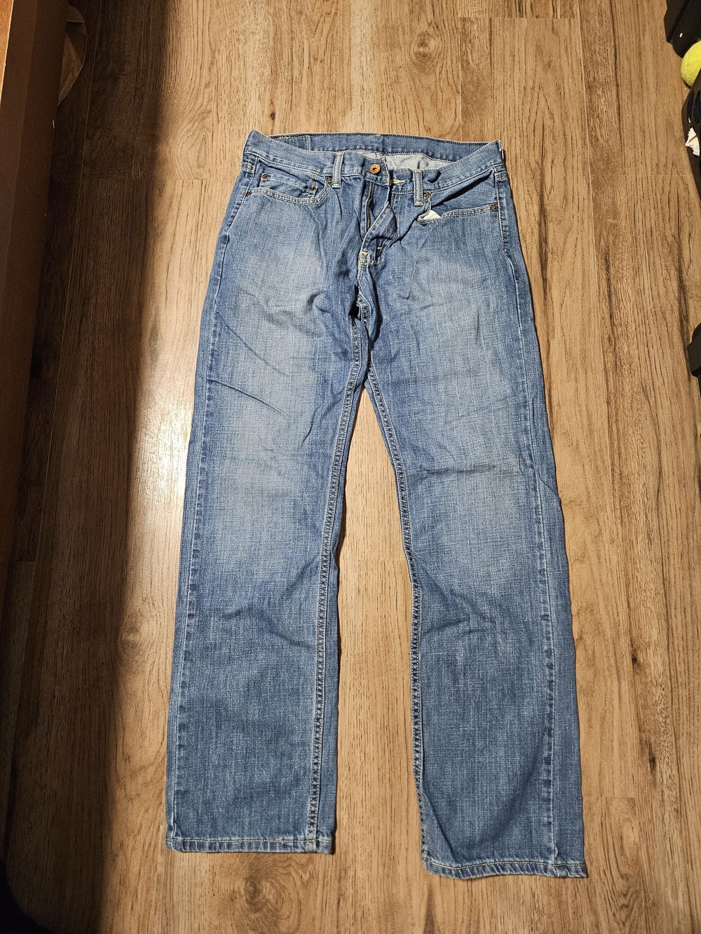 Levi's Men's 559 Light Blue Relaxed Straight Jeans W 32 L 34